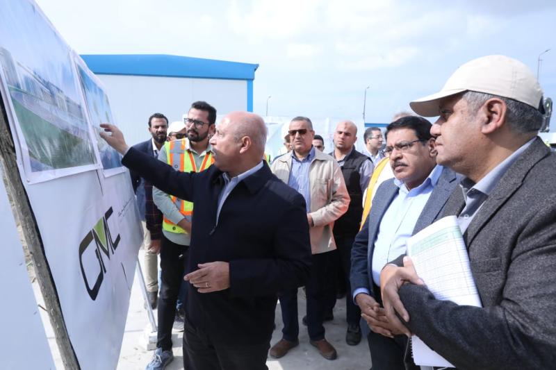 وزير النقل يتفقد  مواقع العمل بمشروع الخط الأول للقطار الكهربائي السريع