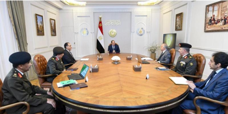 الرئيس عبد الفتاح السيسي خلال الاجتماع
