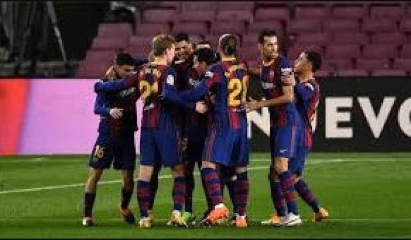 لاعبي برشلونة