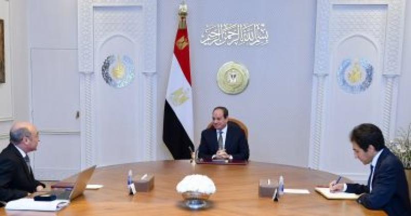 خلال الاجتماع