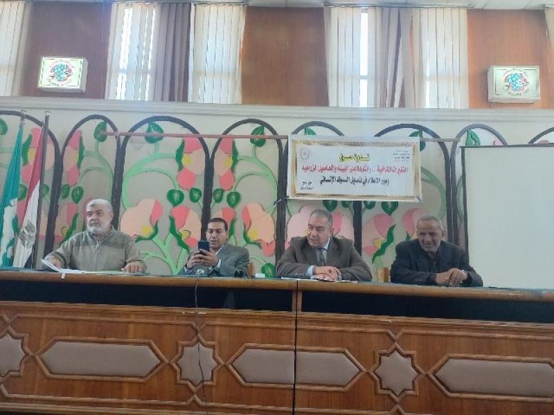 محافظ  الشرقية :زراعة 15 ألف شجرة مثمرة بمختلف مراكز ومدن المحافظة