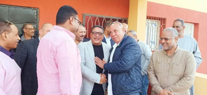النائب سيد قاسم  يشارك فى القافلة الطبية برأس غارب