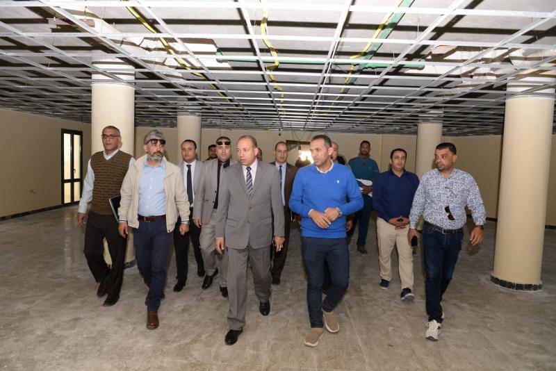 جولة رئيس جامعة المنصورة 