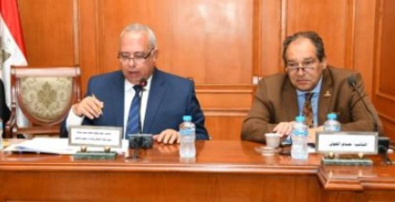 لجنة الإسكان بمجلس الشيوخ
