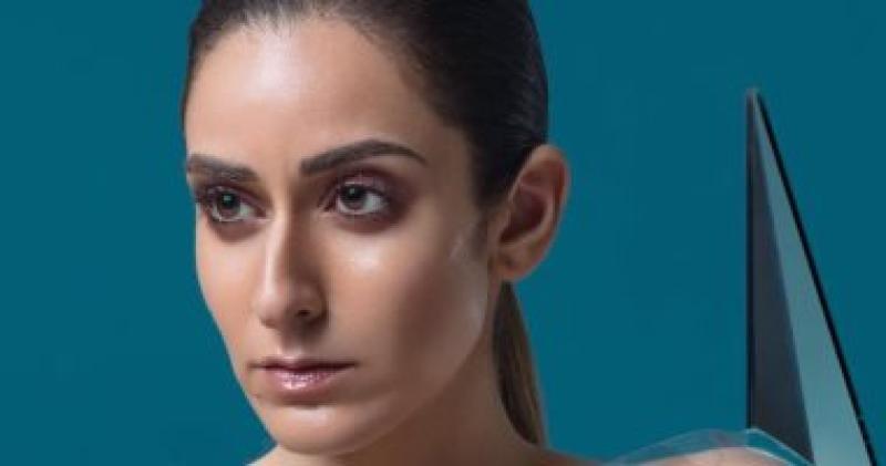  امينة خليل  