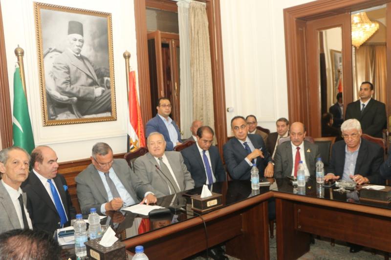 أسماء المرشحين على مناصب المكتب التنفيذي للوفد.. وعملية التصويت بعد قليل