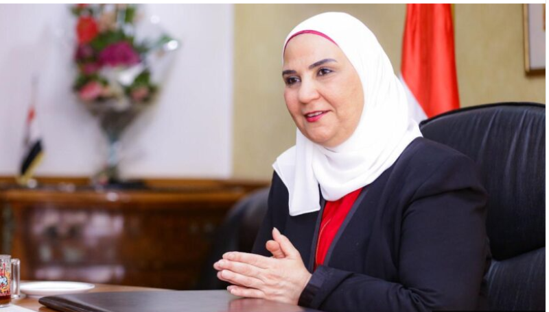 نيفين القباح 