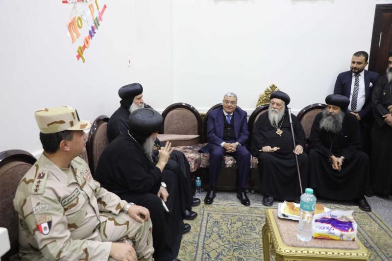 محافظ المنيا يشهد حفل ترقية نيافة الأنبا ديمتريوس، مطرانًا لكرسي إيبارشية ملوي وأنصنا والأشمونين