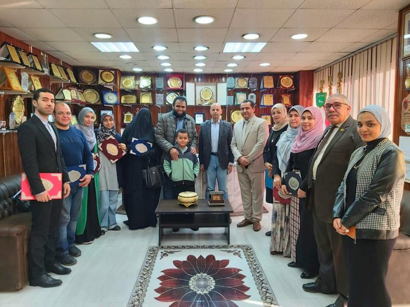صحة الشرقية :شهادات تقدير لأوائل الجمهورية فى الزمالة بالشرقية 