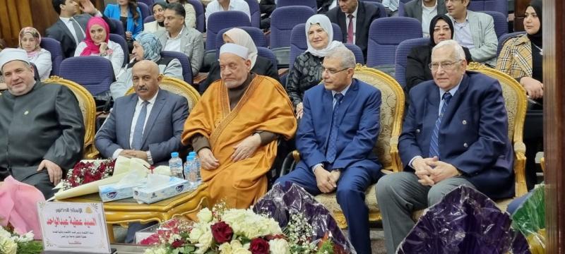 رئيس جامعة الزقازيق يستقبل أ.د أحمد عمر هاشم عضو هيئة كبار العلماء بالأزهر الشريف 