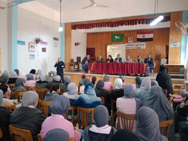 ندوات ورحلات تثقيفية وتعليمية عن العائلة المقدسة  لطلاب الشرقية 