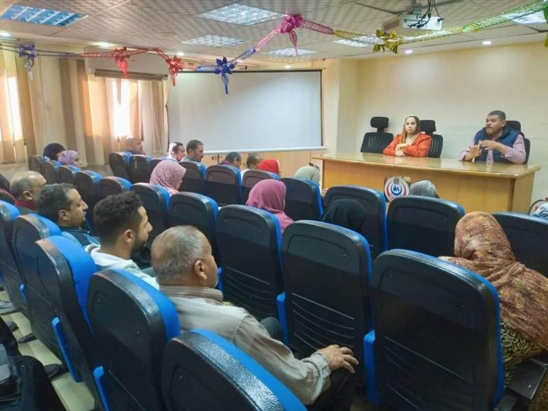 وكيل وزارة الصحه بالدقهليه يشيد بإنجازات "الصحة المهنية" خلال نوفمبر الماضى 