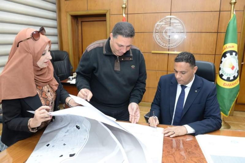 محافظ الدقهلية يعتمد تعديل المخطط التفصيلي لمدينة ميت غمر ويضم 9 مناطق  