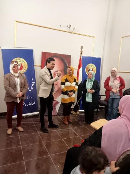 دوره للتوعيه من خطر الفيروسات بحزب حماه الوطن بروض الفرج