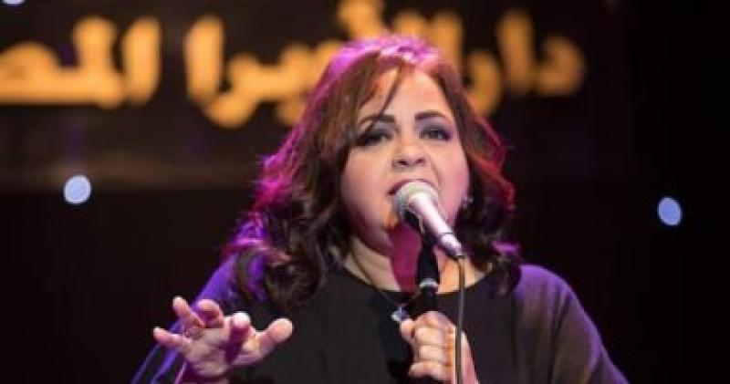  حنان ماضى  