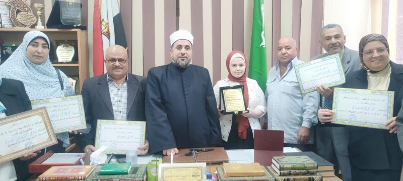 ازهر الشرقية : تكريم الفائزين بمسابقة المشروع الوطنى للقراءة 