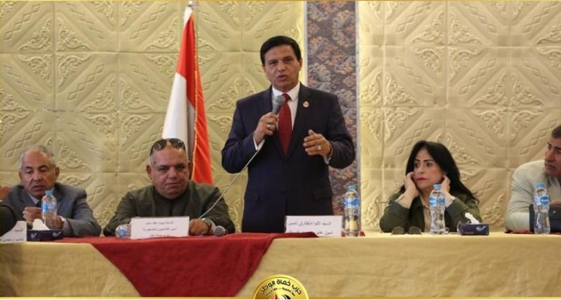 جانب من الندوة 