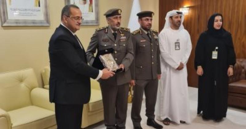مساعد وزيرة الهجرة يلتقي مدير عام الهيئة الاتحادية للهوية