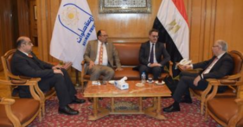 لقاء رئيس جامعة حلوان و المستشار الثقافي لإسبانيا