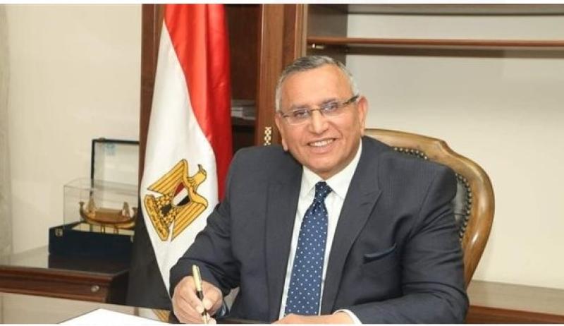 الدكتور عبد السند يمامة 