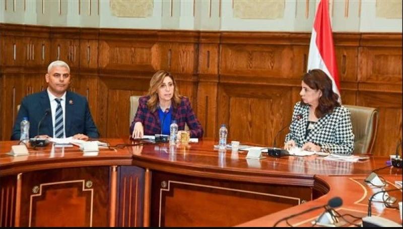 إجتماع لجنة الإعلام بالبرلمان بحضور وزيرة الثقافة