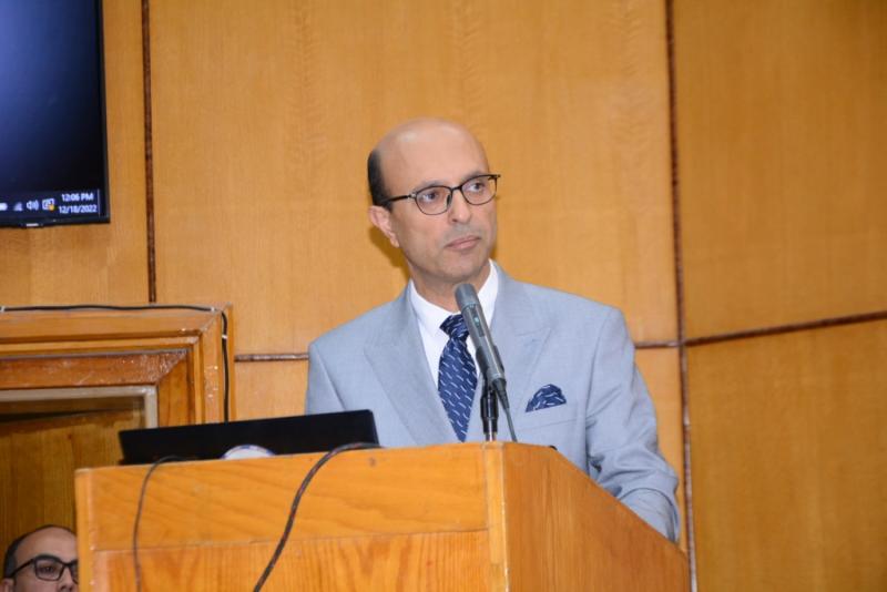رئيس جامعة أسيوط 