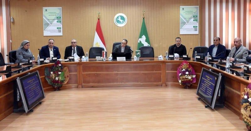 محافظ الشرقية يُوجه بسرعة الإنتهاء من الإجراءات اللازمة لإستخراج معاش تكافل وكرامة 