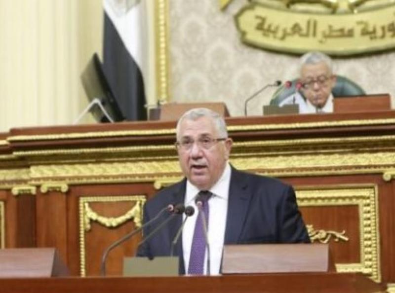  وزير الزراعة السيد القصير 