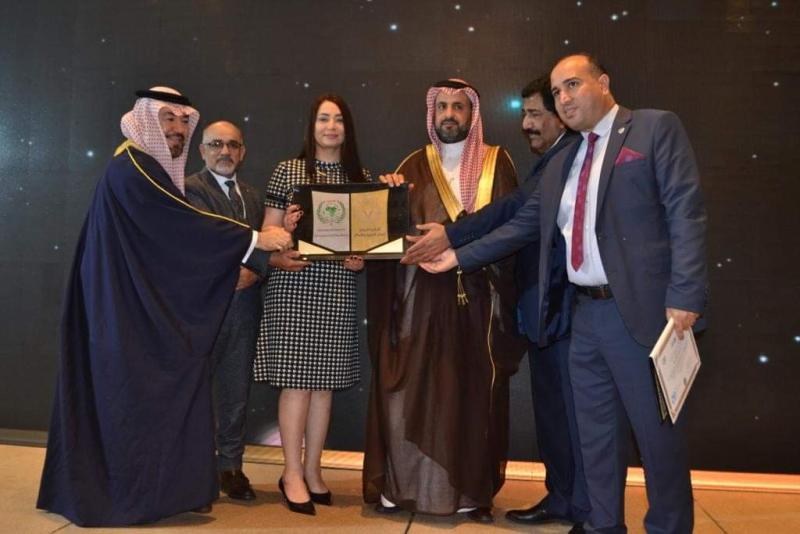 خلال التكريم 