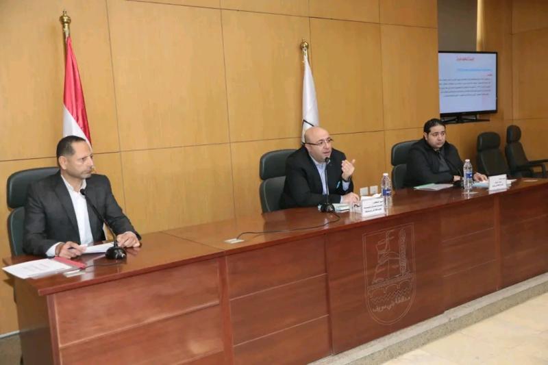 محافظ بني سويف يوجه بسرعة تنفيذ الإجراءات  المطلوبة لتفعيل وحدة البنية المعلوماتية وربطها بالمركز الوطني "NSDL "