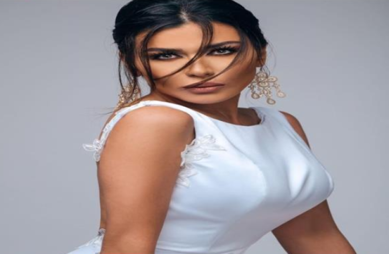 نادين الراسي