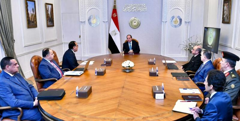 الرئيس يتابع جهود الدولة لاستعادة الوجه الحضاري للأحياء والمدن
