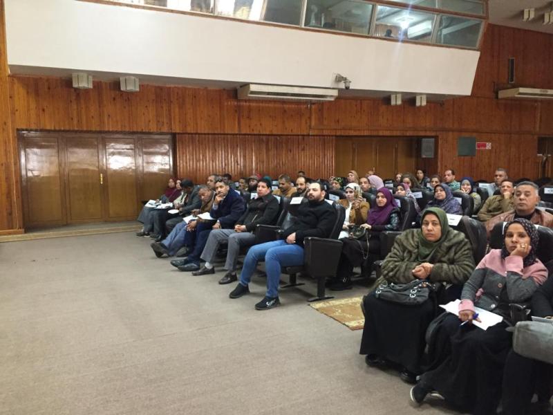 استمرار  ورش العمل لمسئولي المراكز التكنولوجية  لتلقي طلبات ترخيص المحال 