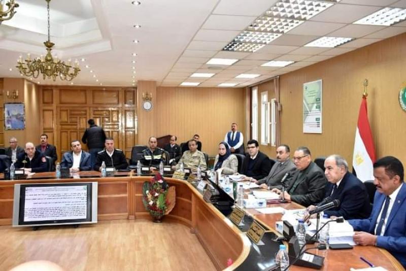 تكثيف الحملات التموينية والانتهاء من صيانة المدارس بالشرقية 