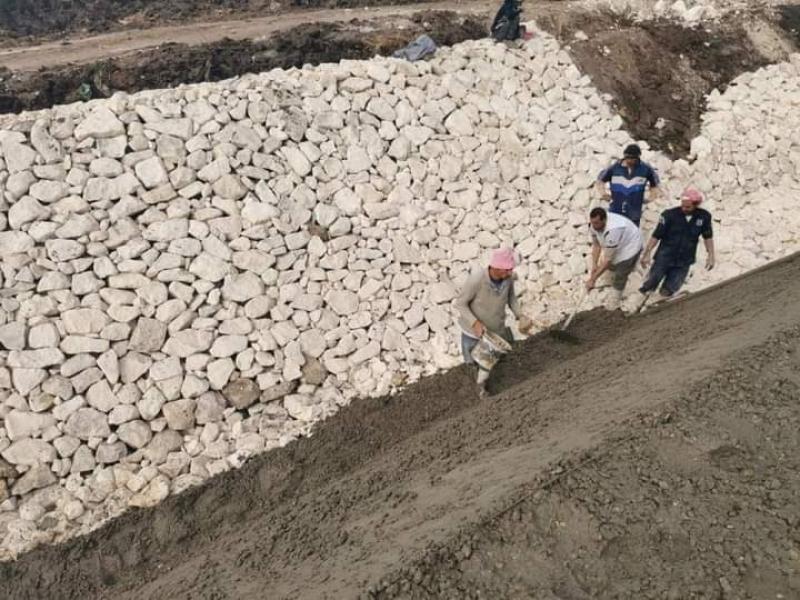 محافظ الشرقية يُتابع تبطين ترع العشري وسنجها الغربي 