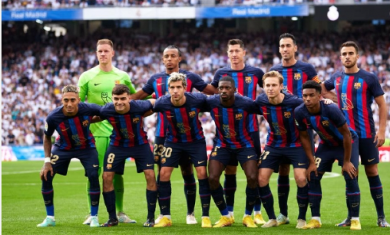 فريق برشلونة 