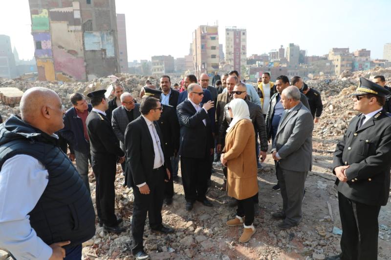محافظ القاهرة يجري جولة تفقدية لحى مصر القديمة