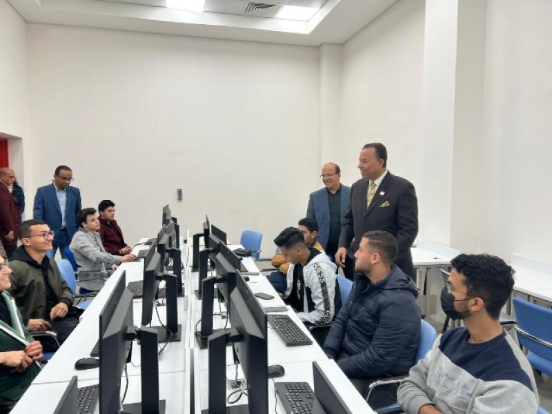 امتحانات الجامعة 