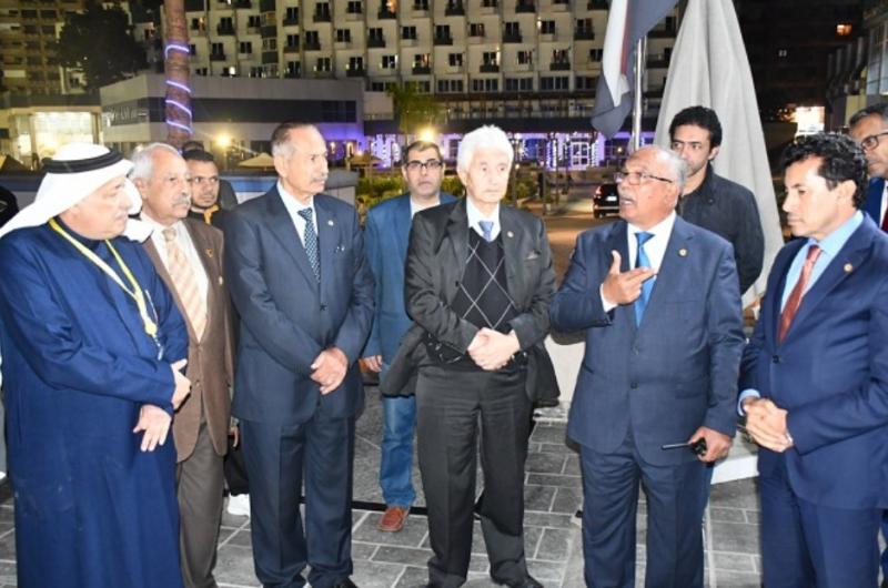 الدكتور أشرف صبحى