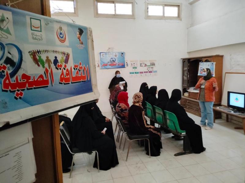 "صحة المنيا" تقدم الخدمات الطبية والعلاجية لـ  1761 حالة فى قرية البرشا بمركز ملوى