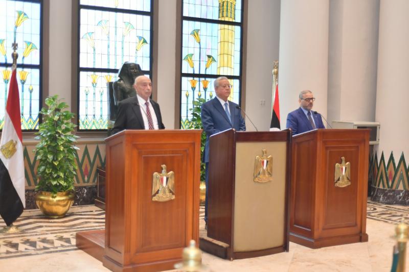خلال المؤتمر الصحفي 