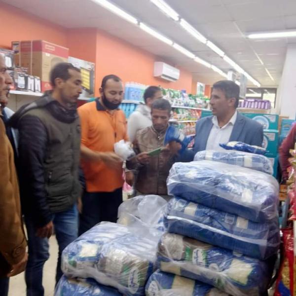 ضبط أكثر من ألفي لتر ألبان غير صالحة ومحاضر لمخالفات تموينية في حملة بسمسطا  