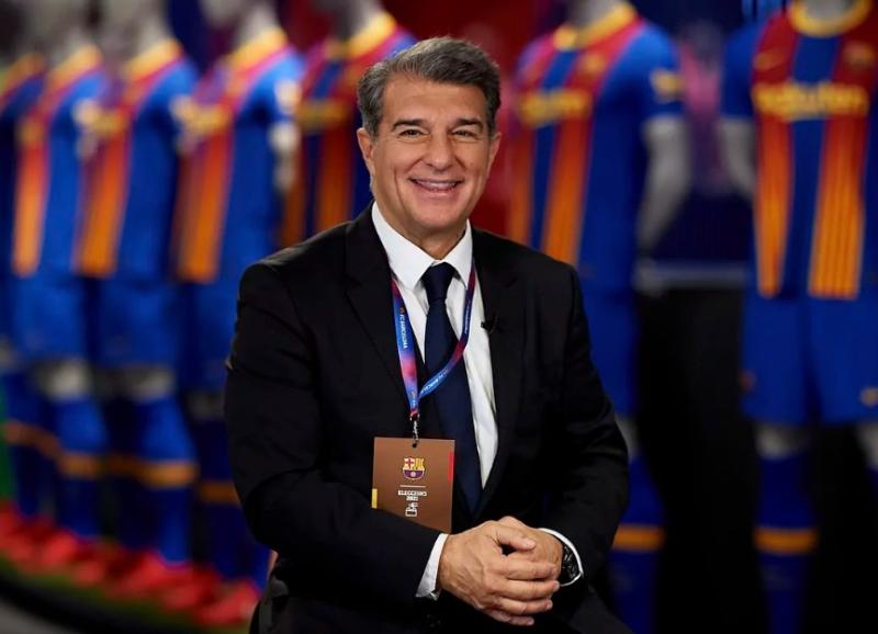 خوان لابورتا رئيس نادي برشلونة