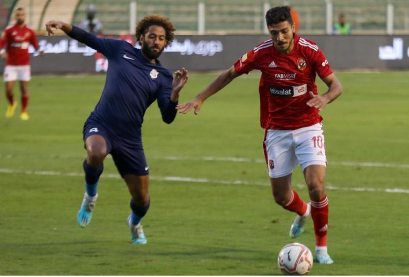التعادل السلبي يحسم الشوط الأول من لقاء الأهلي وإنبي