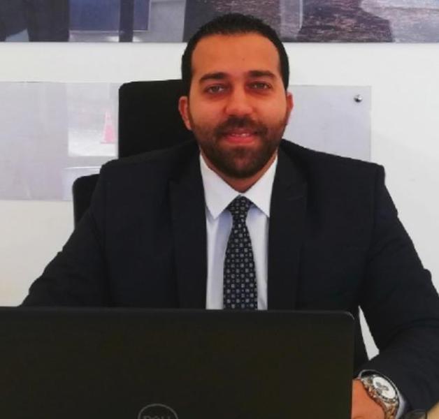 كريم أسامة خبير السيارات