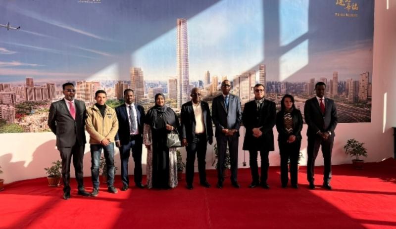 جانب من الزيارة التي نظمتها وزارة الإسكان والمرافق والمجتمعات العمرانية