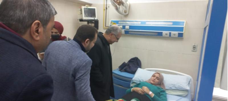 جانب من زيارة المصابين
