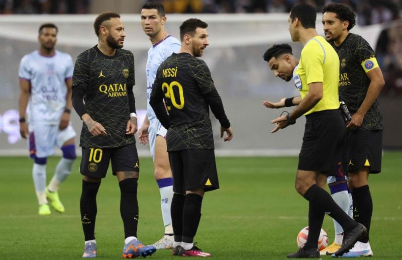 مباراة باريس سان جيرمان مع نجوم النصر والهلال