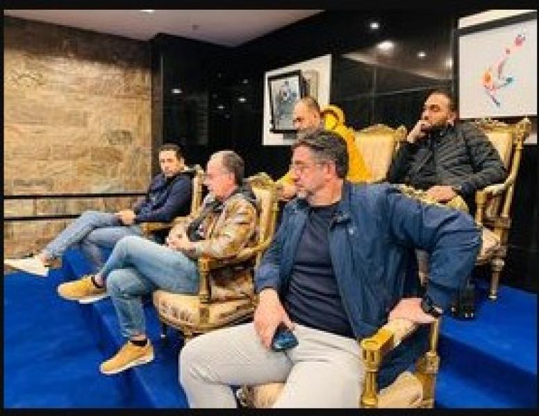روي فيتوريا يحضر مباراة بيراميدز وفاركو