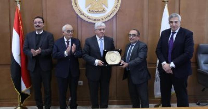 المجلس الأعلى للجامعات فى اجتماعه الدوري
